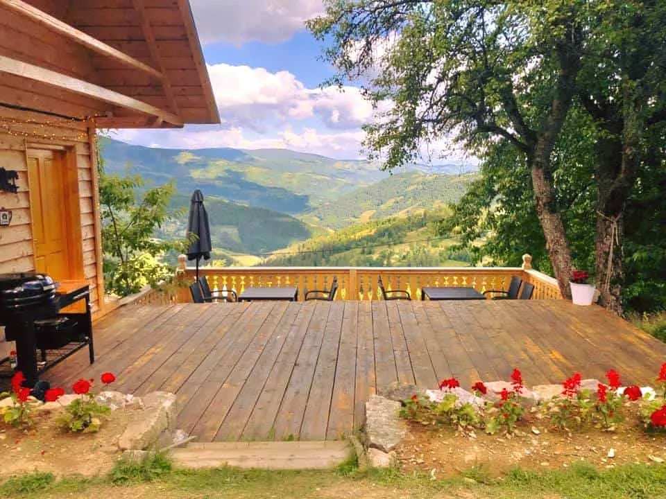 Cabana La noi la munte