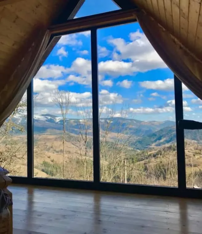 Cabana La noi la munte