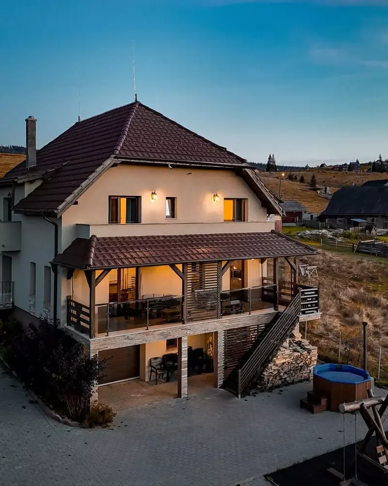 Grand Lake House