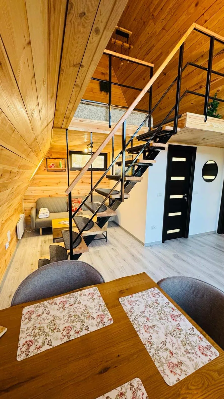 IezerVenture Cabins – Pattaya