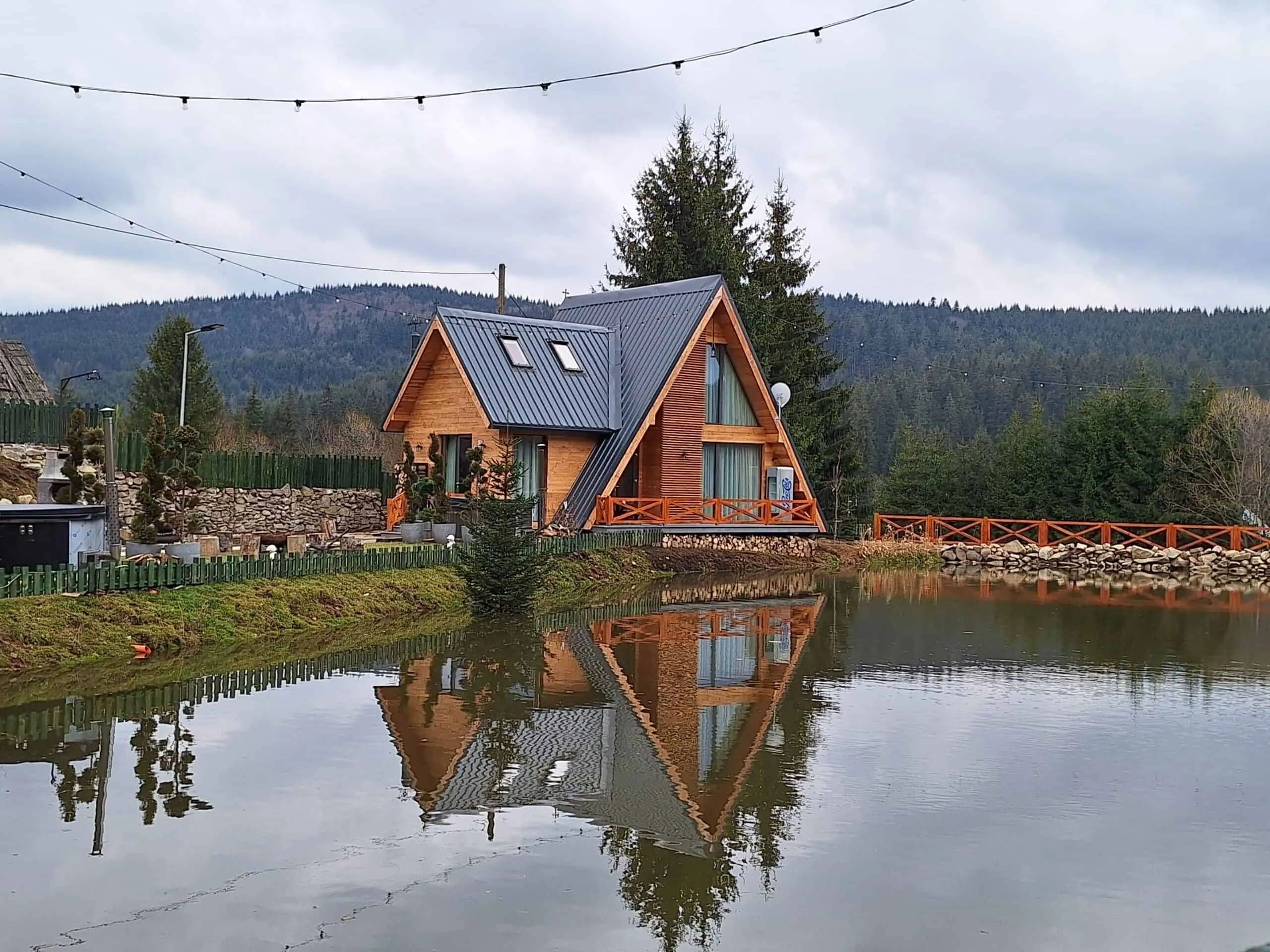 La Cabane Comandău